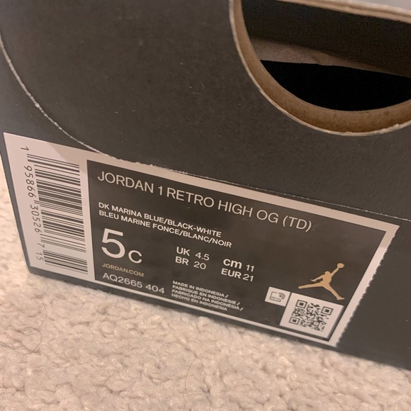 Baby Jordan 1 Retro High OG Size 5C - Picture 5 of 5